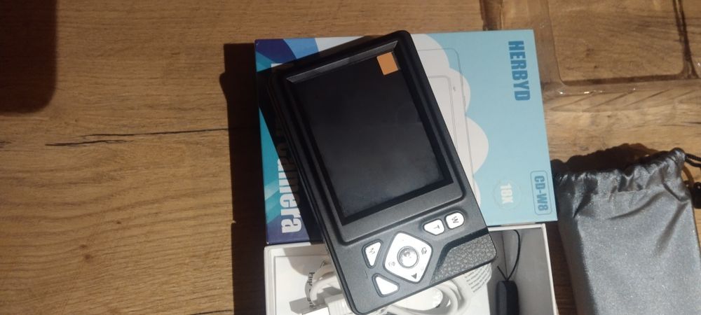 Sprzedam Aparat 1 szt została cyfrowy w kolorze czarnym nowy