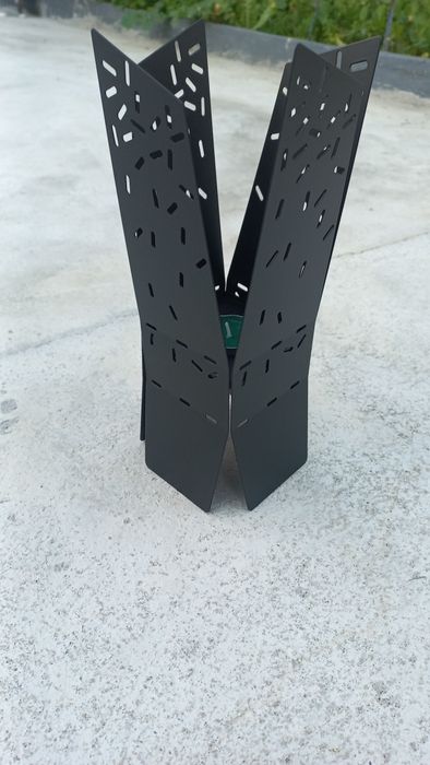 Castiçal metálico preto
