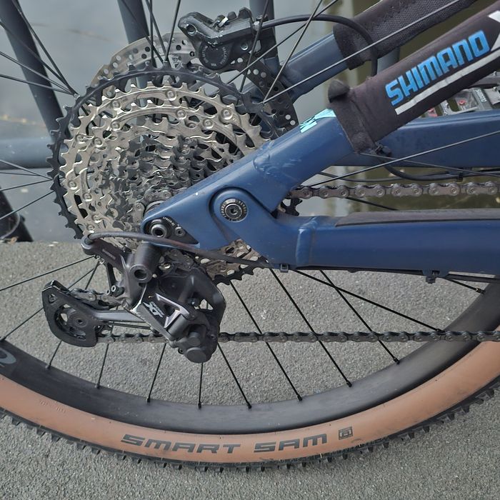 Canyon Neuron ON 8

Canyon