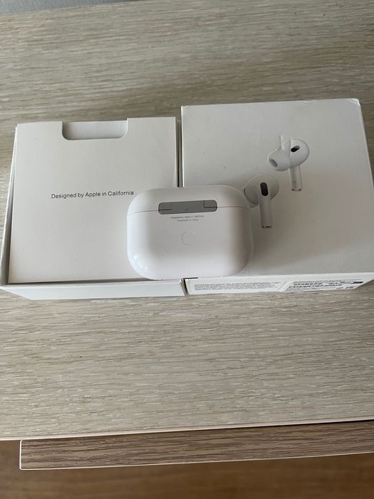 Зарядний кейс, футляр від Apple AirPods Pro
