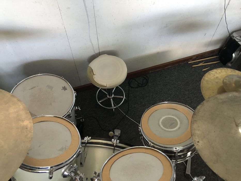 Ударна установка Amati