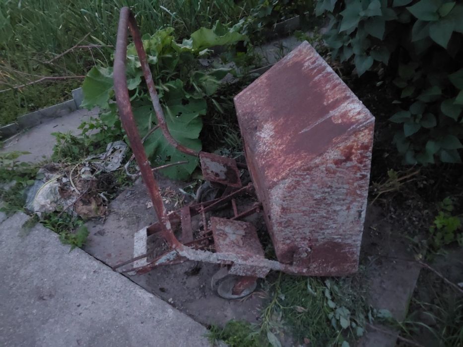 Тачка садовая бу