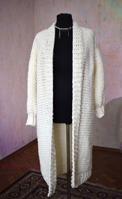 Молочний плюшевий кардиган