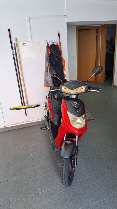 Scooter Elétrica Vortex - com pedais, não precisa de carta