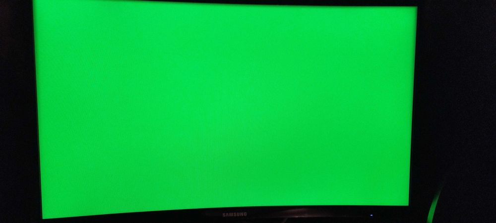 Продам монитор Samsung 24, изогнутый