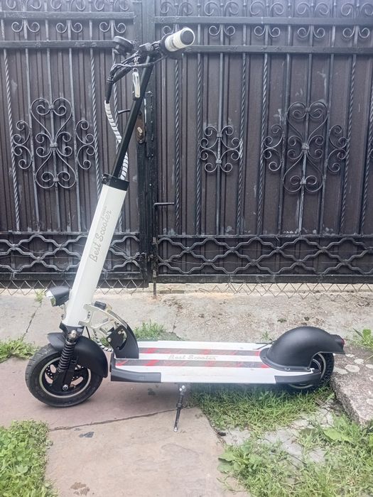 Продам електросамокат