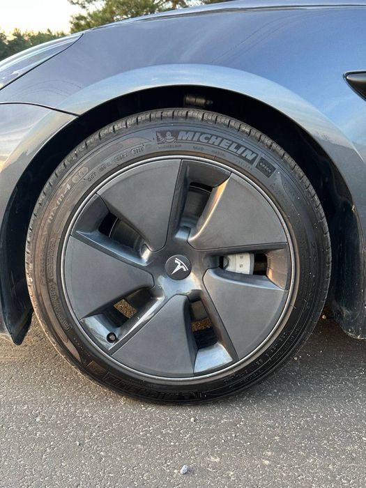 Tesla Model 3 Standard Range 2023