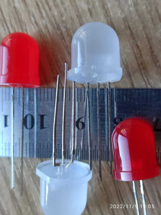 Великі світлодіоди (10мм в діаметрі)