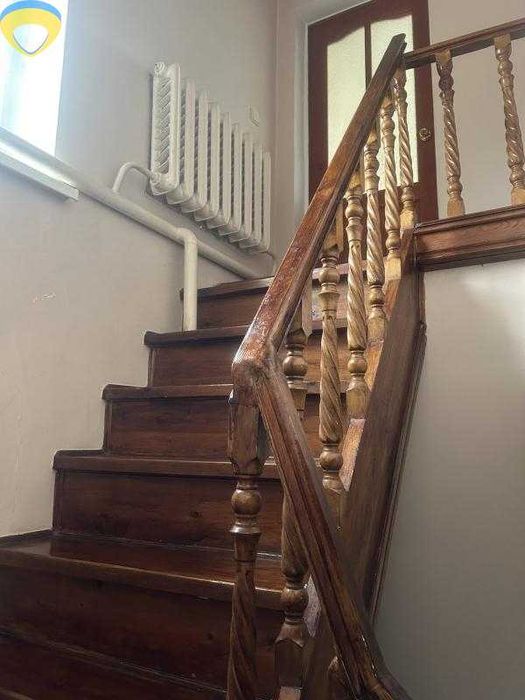 Продаж двоповерхового будинку з ремонтом та меблями! р9