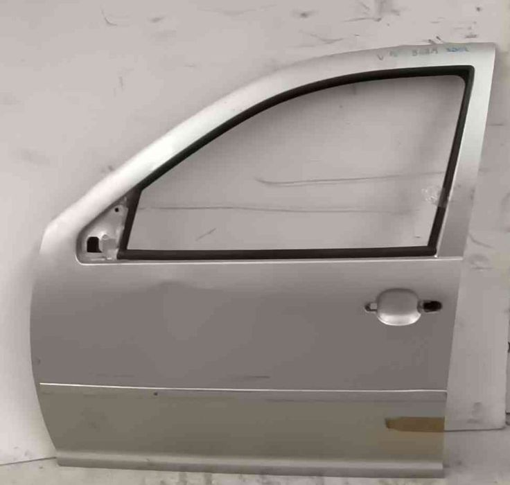 Porta Frente Esquerda - VW BORA I