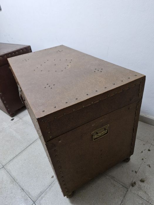 Arca/ baú em madeira