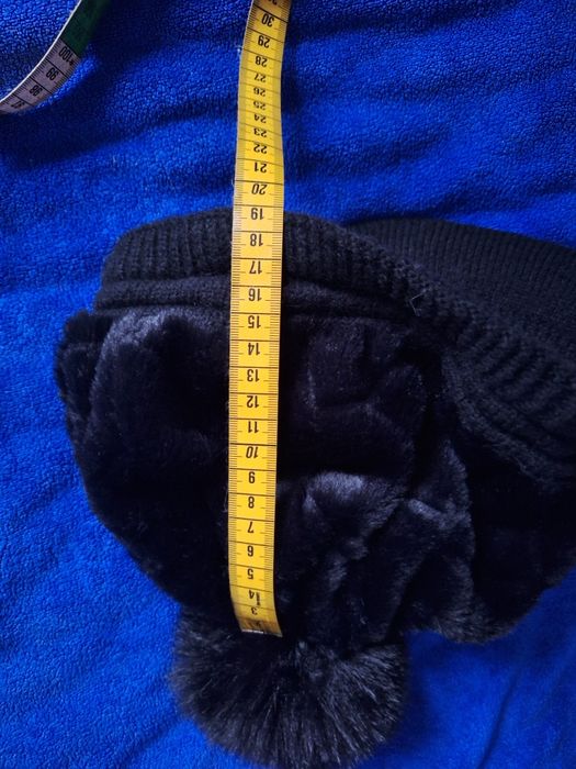 Śliczna damska czapka z daszkiem