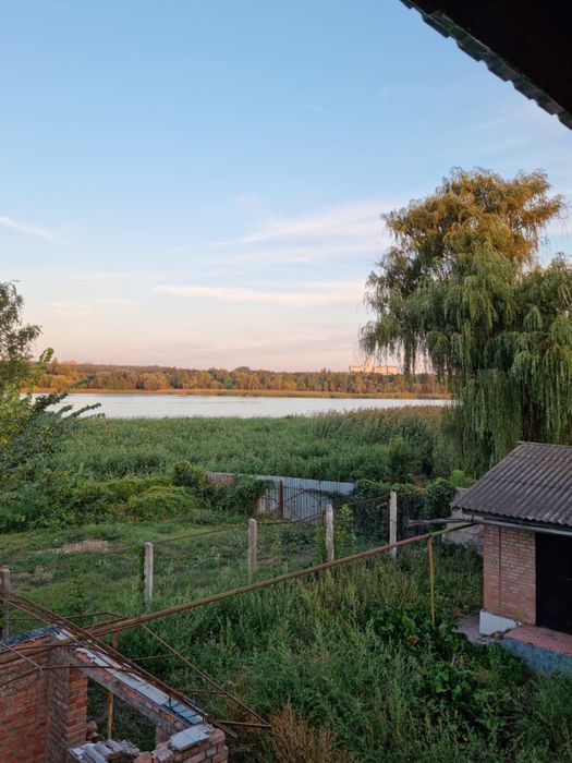 Продається недобудований будинок