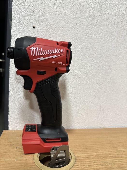 Гідравлічний імпакт Milwaukee 2761-20