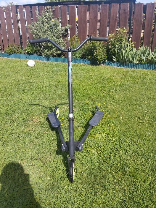 Hulajnoga trzykołowa do driftowania