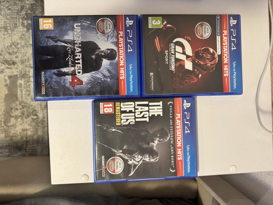 PS 4 Slim у чудовому стані