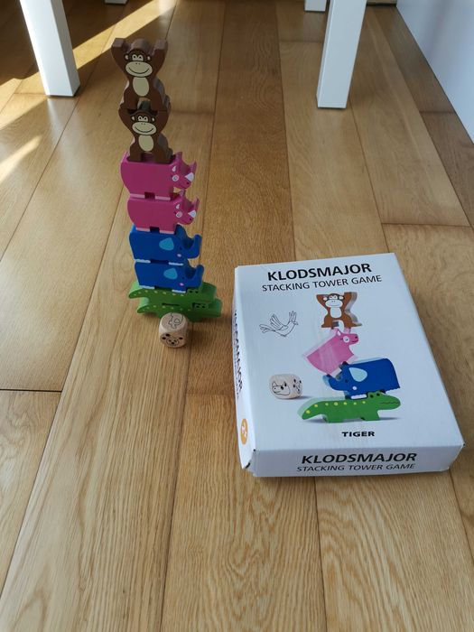 Jogo Stacking Tower, Lego Chicco 2 em 1 e Happy dinosaurs