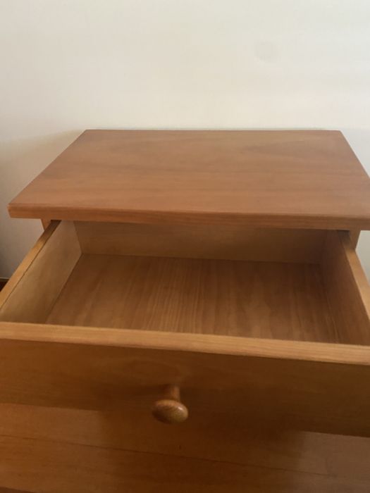 Mesinha de Cabeceira