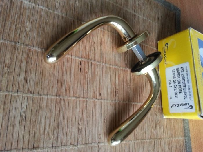 Ручки дверные(пара)Linea cali garda, полированная латунь,Италия ,новые