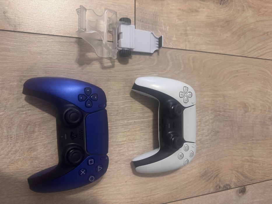 PS5 z napędem + 2pady + 2gry + Sluchawki Sony Pulse + SSD 2TB + uchwyt