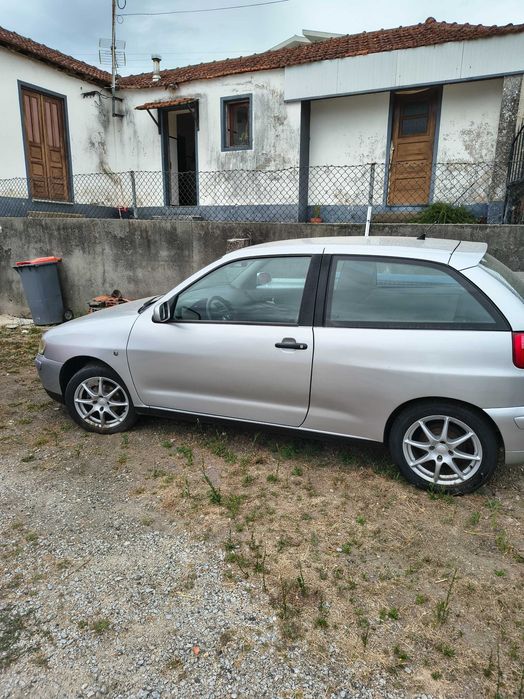 Vendo SEAT Ibiza 1.9 comercial