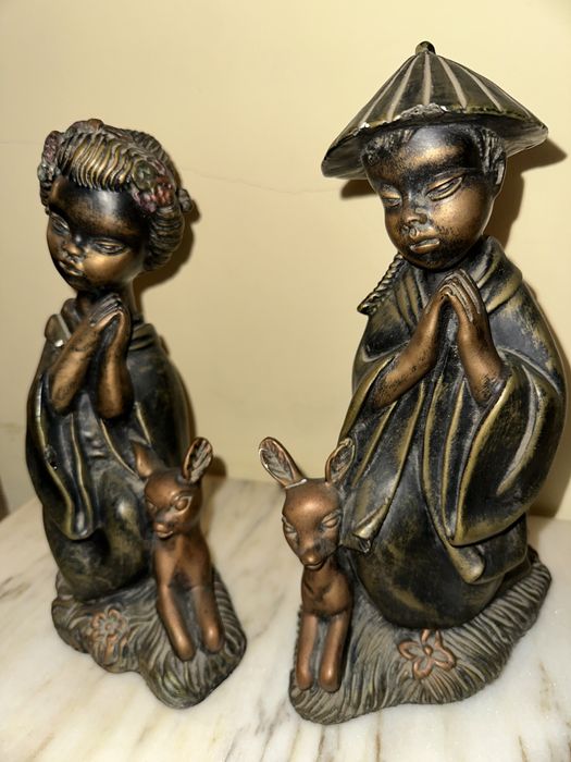 Par de Estatuetas Orientais Decorativas – Estilo Zen
