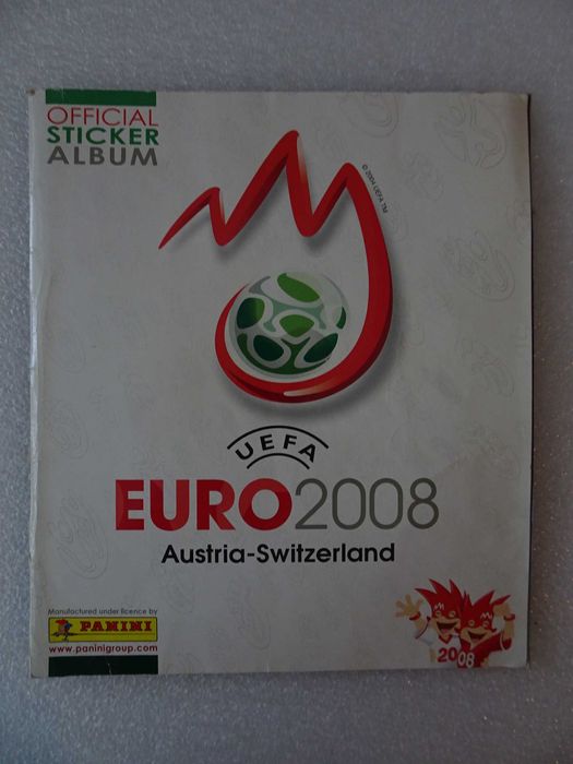 Caderneta de cromos de futebol Euro 2008 Panini (Tem 370 cromos)