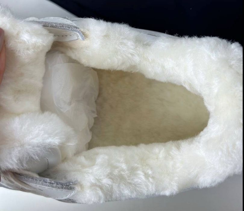 Buty białe, icieplane CELINE