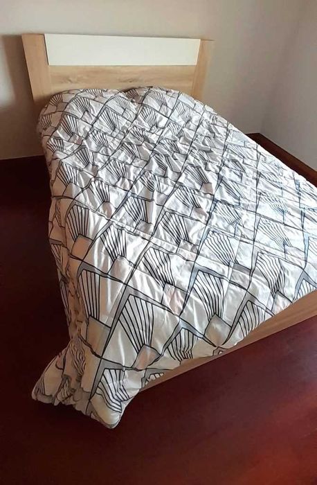 Cama de Casal c/ Colchão