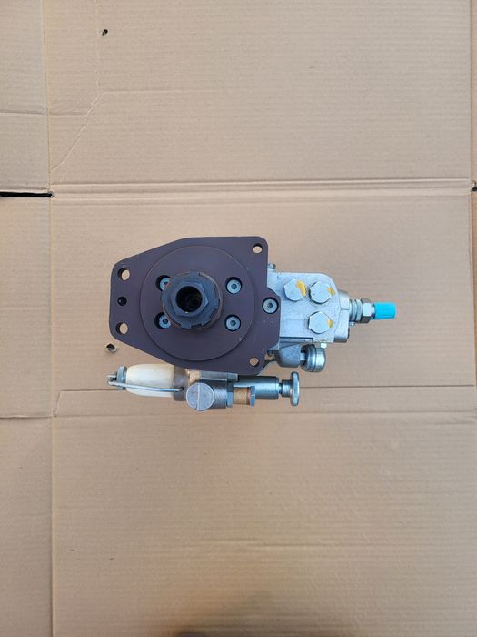 Pompa wtryskowa do ciągnika T25