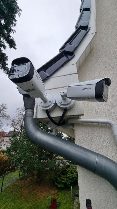 Monitoring Kamery Zabezpieczenia Budynków Alarm  Sprzedaż Montaż Kamer