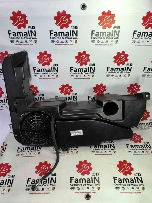 Subwoofer AUDI A4 B8