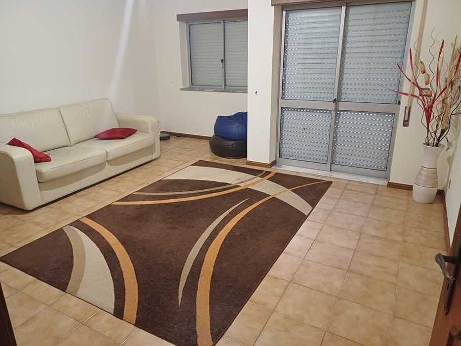 Arrendamento T2 em Santa Apolónia, Coimbra