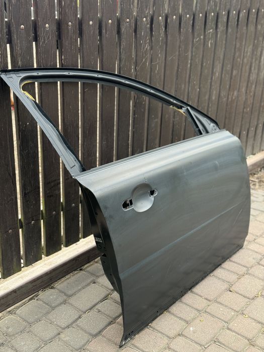 Volvo V70 III S80 II XC70 II NOWE Drzwi Prawe Przednie Przód  07-16r