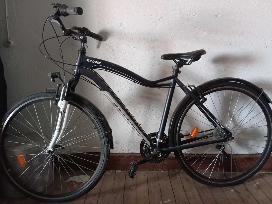 Bicicleta VTC SCRAPPER Crossroad 4.8 Preto