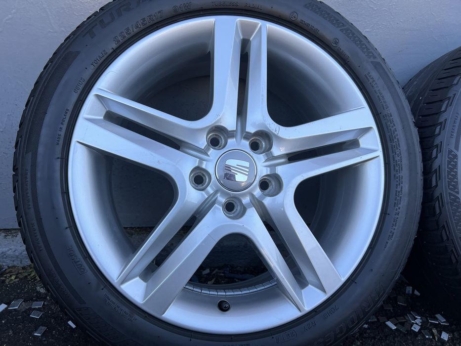 Диски r17 5*112 Skoda Octavia A5 A7 Volkswagen Golf Caddy Touran Seat