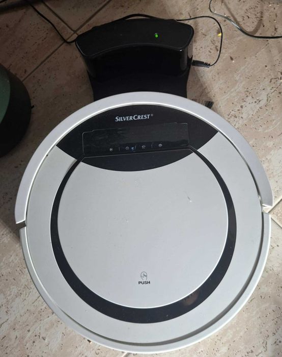 Aspirador Robot Silvercrest c/comando e estação de carregamento