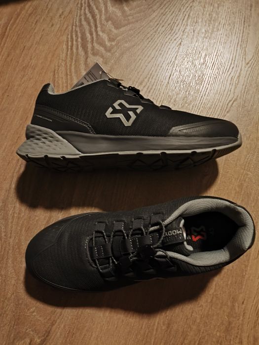 Buty WURTH 43 nowe