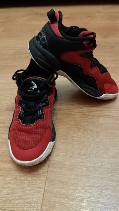 Buty do koszykówki dziecięce SHAQ r. 33
