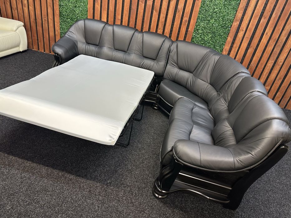 Новий шкіряний диван на дубі. Голандія. Нідерланди. Кожаный уголок.