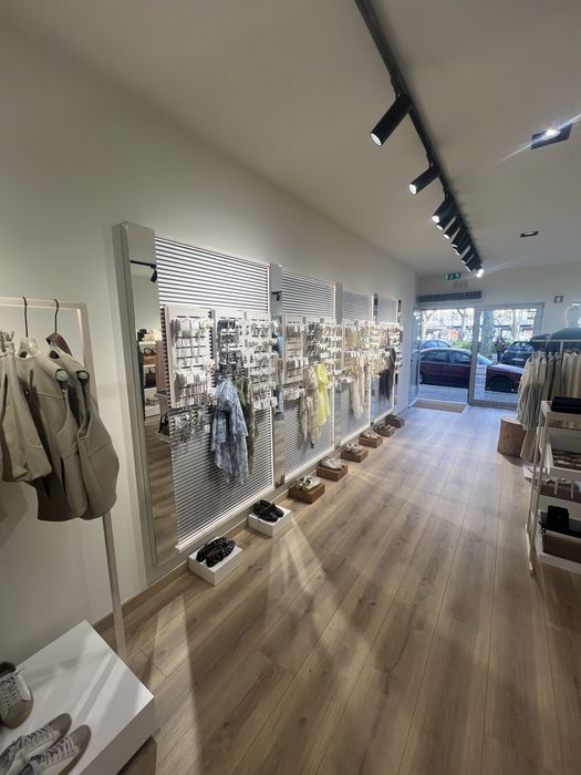 Mobiliario feito por medida para qualquer tipo de loja