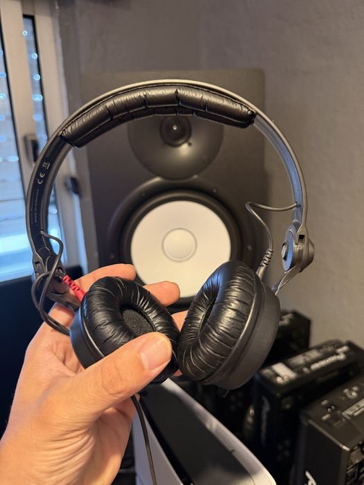 Sennheiser HD 25 Headphones Pro (DJs & Estúdio) - Na Caixa Original