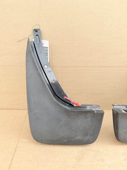 Volvo XC60 2 II chlapacze tylne OEM oryginał