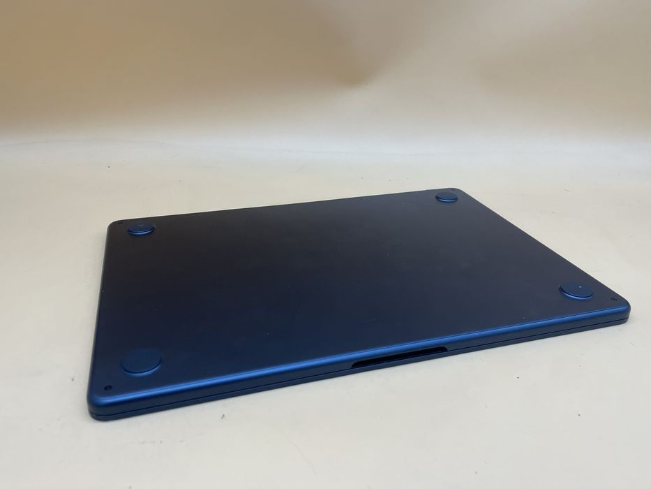 Macbook air 2022 m2 512 gb ssd !