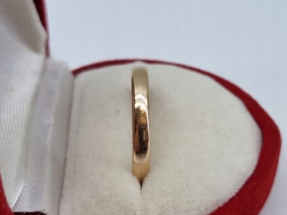 Obrączka złota pr. 585 1,68g r. 22 używana