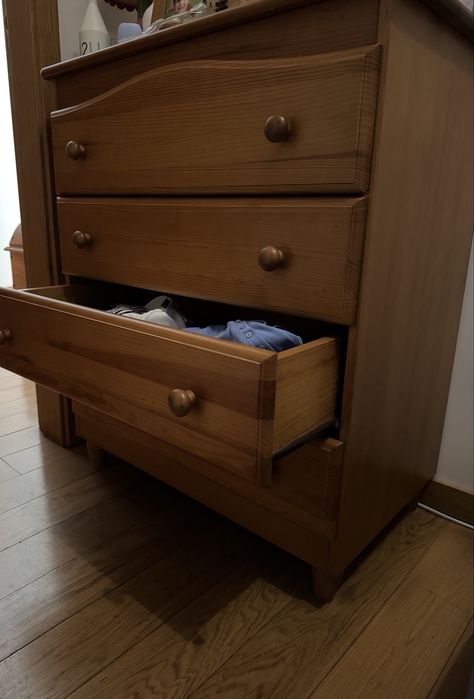 Comoda em pinho maciço