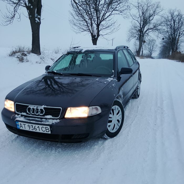 Продам Ауді а4б5 в хорошому стані