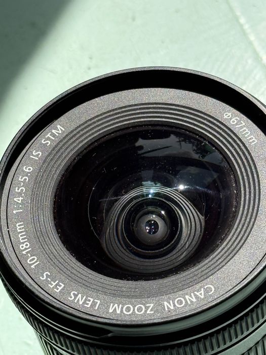 Obiektyw CANON EF-S 10-18 mm f/4.5-5.6 IS STM