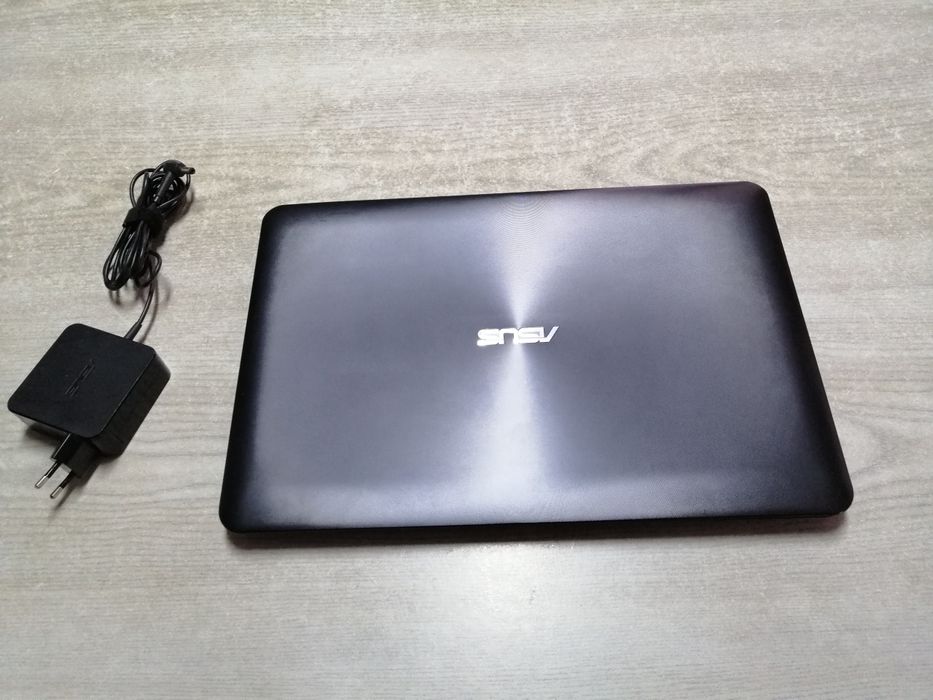 Portatil Asus r556l