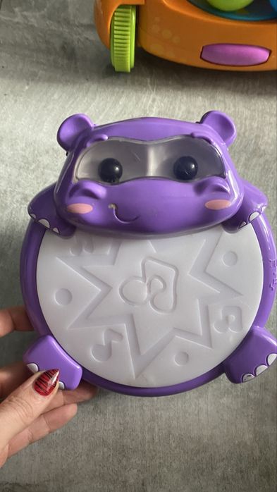 Zabawka interaktywna bębenek hipopotam dźwięk światła